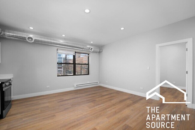 Building Photo - 1219 W Devon Ave
