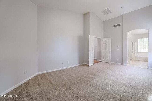 Building Photo - 17663 W Tasha Dr