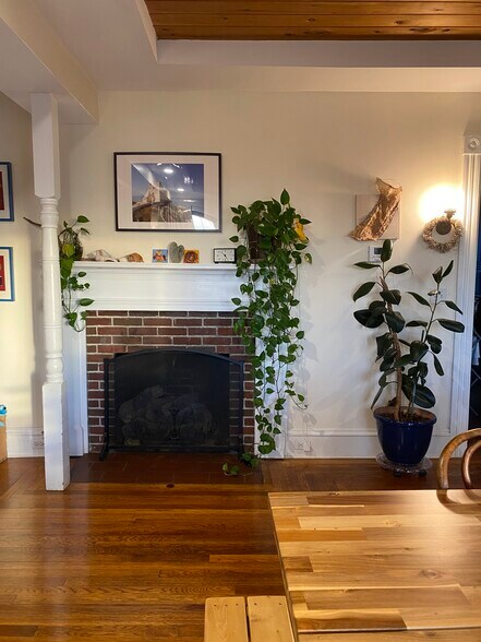 Building Photo - 67 Lawton Ave