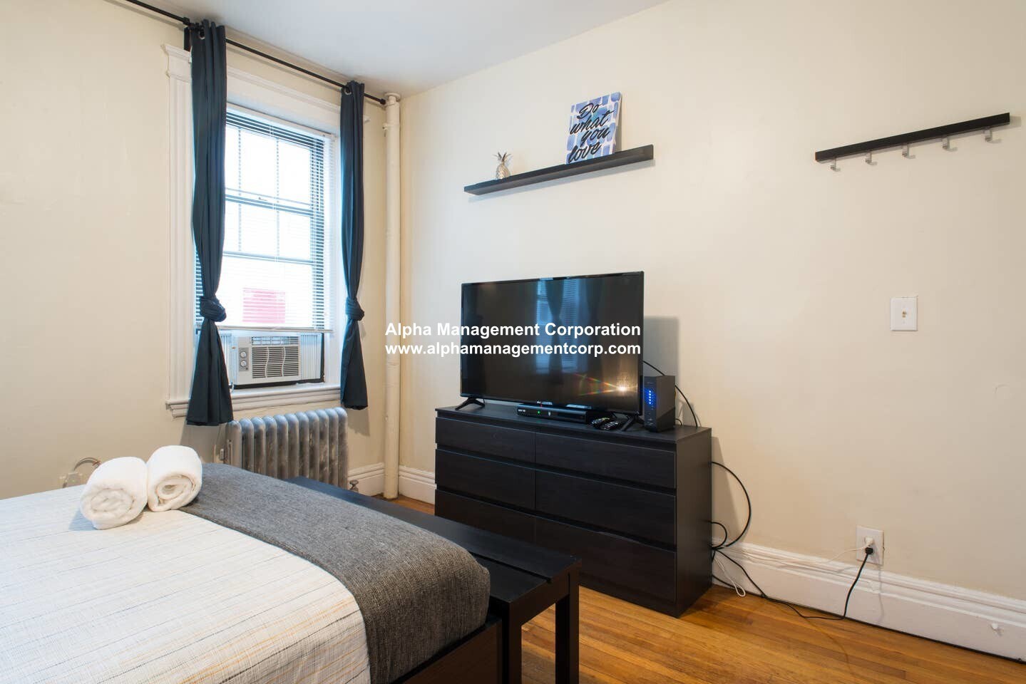 Building Photo - 58 Queensberry St