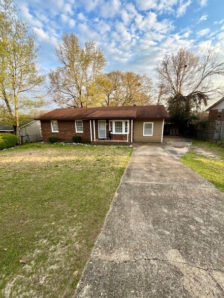 Building Photo - 6044 Cordova Rd