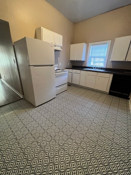 Building Photo - 2806 Torbett St