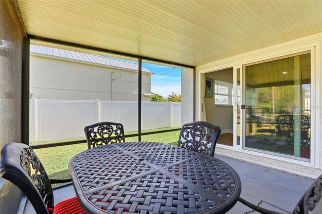 Building Photo - 2705 Gulfstream Rd