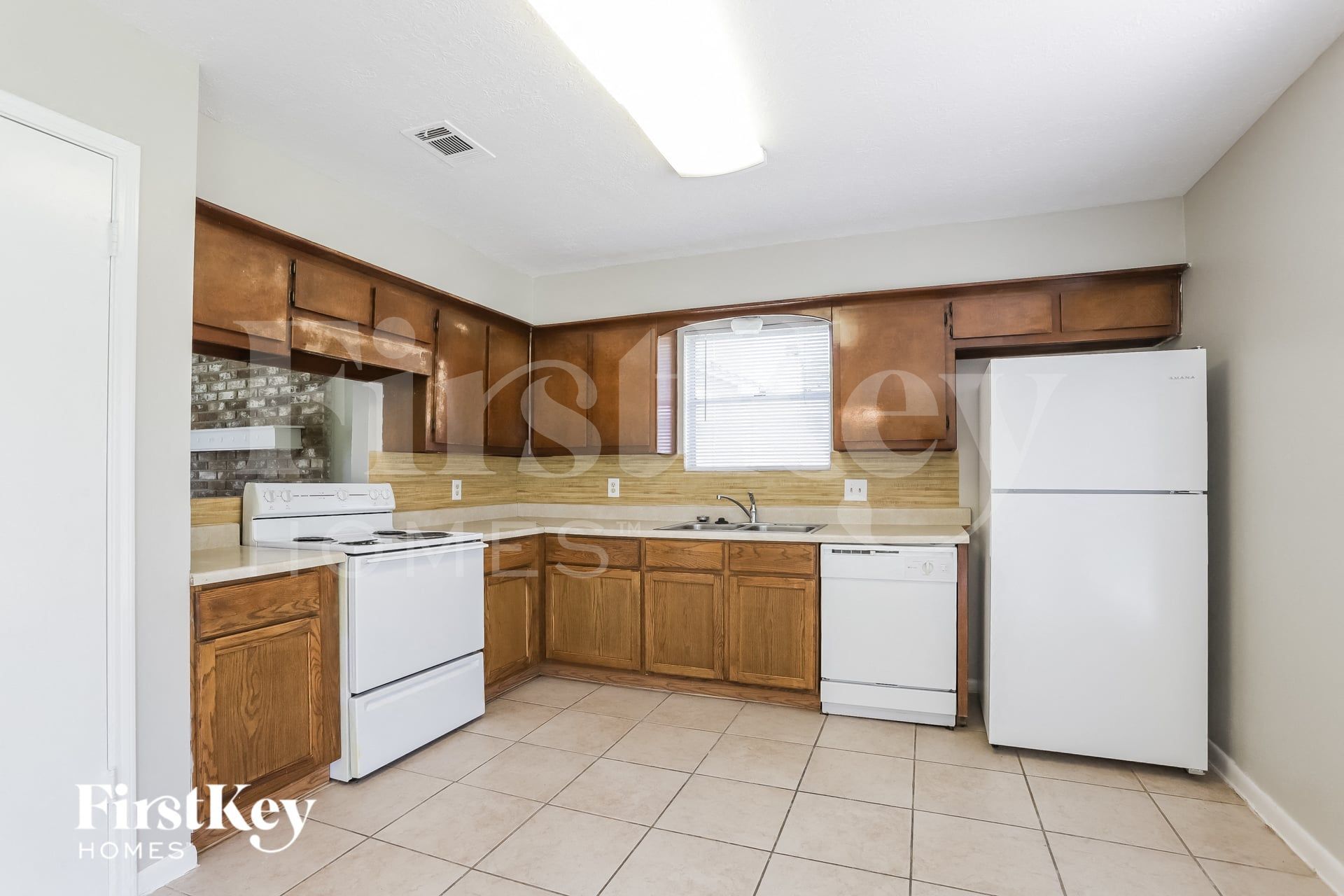 Building Photo - 13361 Lake Breeze Ln