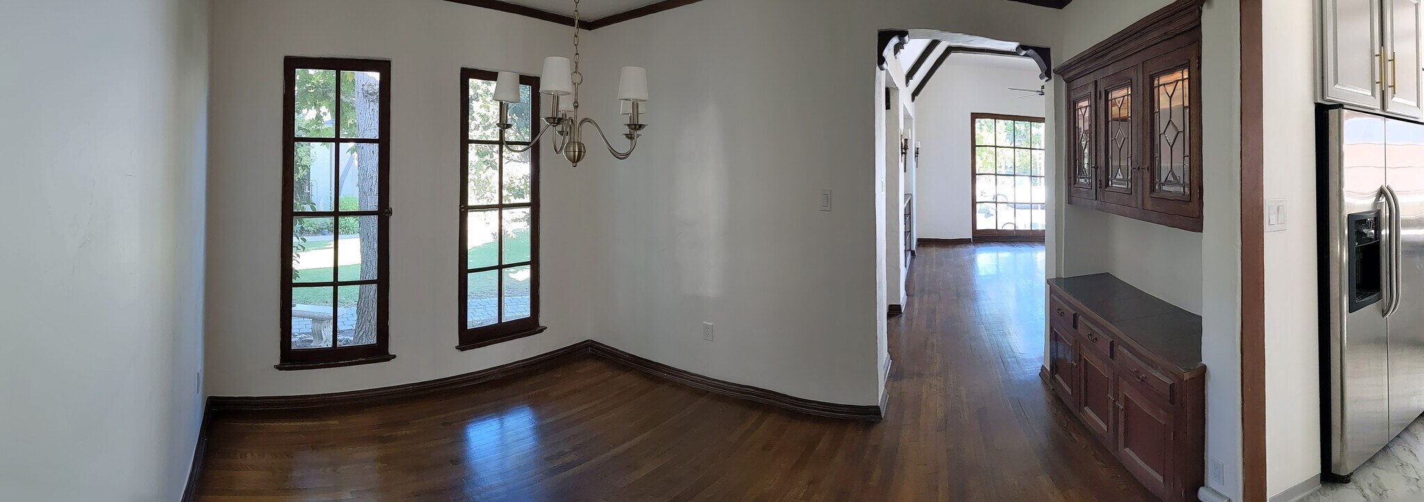 Building Photo - 239 Orizaba Ave