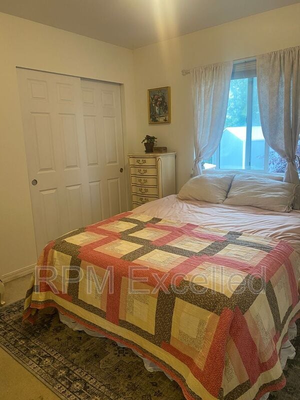 Building Photo - 1429 Hamilton Pl