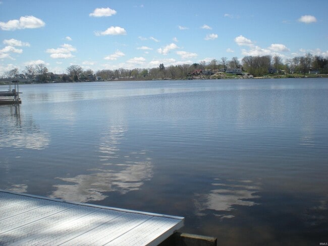 Building Photo - 35-Lane280 Lane 280 E