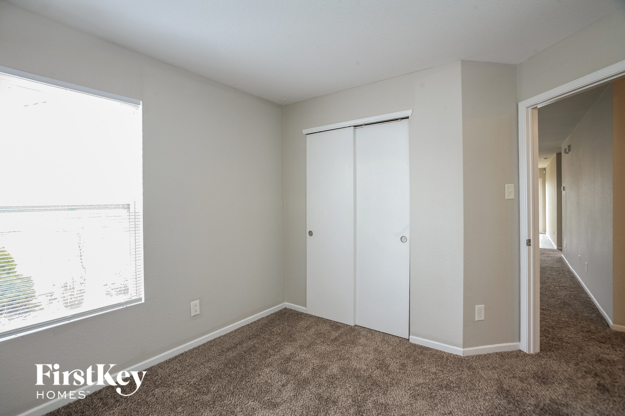 Building Photo - 1315 Shadetree Ln