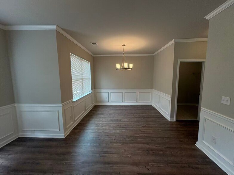 Building Photo - 2471 Hanover Woods Rd