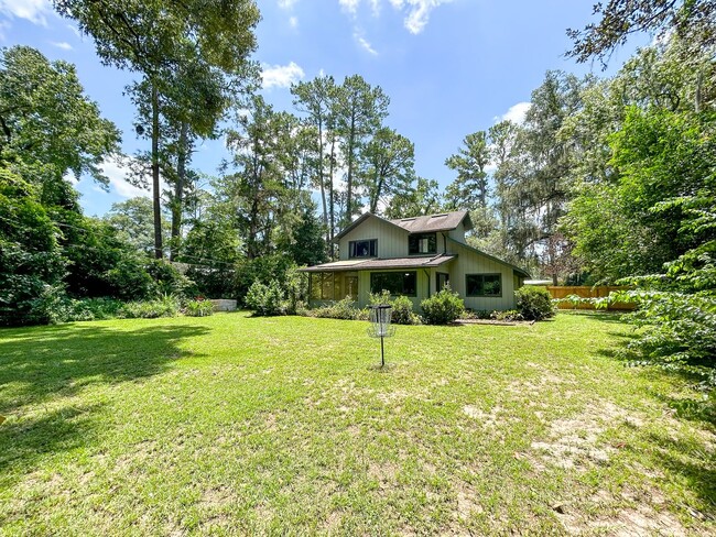 Building Photo - 1824 SW 35th Ave