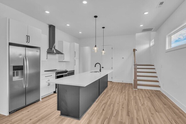 Building Photo - New build in West Nashville!