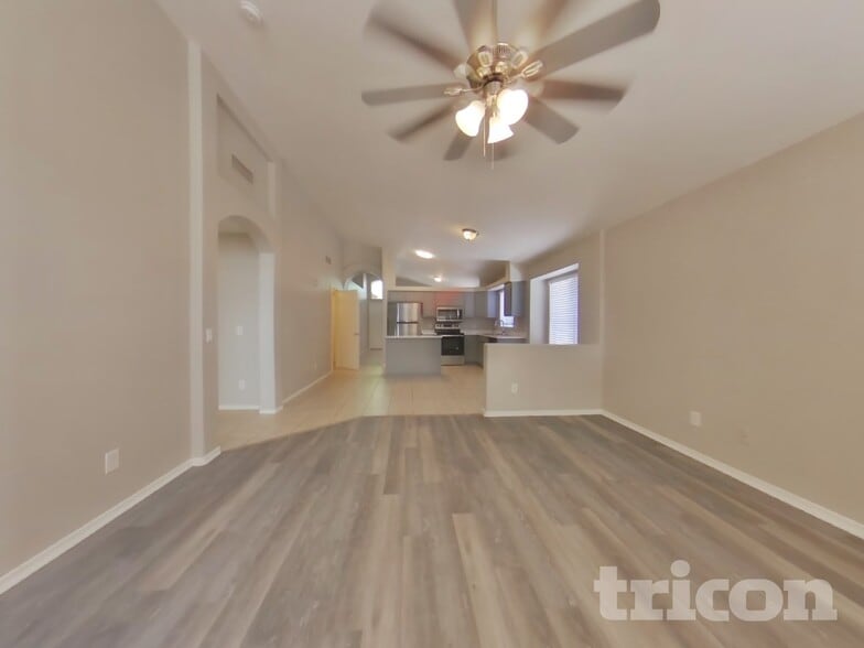 Building Photo - 8363 W Audrey Ln