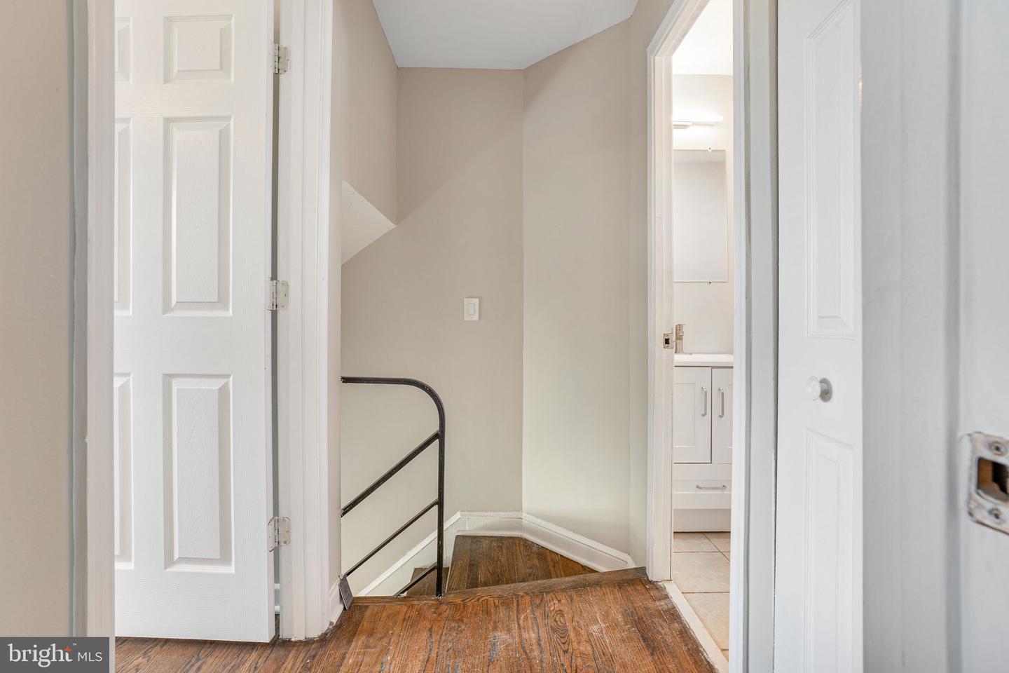 Building Photo - 3815 28th Ave