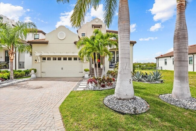 Building Photo - Waterfront Luxury Living | Private Dock + Direct Tampa Bay Access