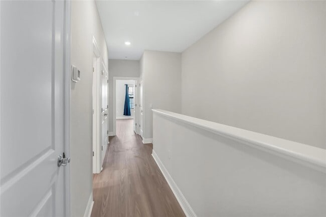 Building Photo - 4828 Chantilly Rd