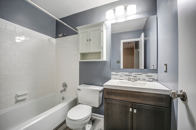 Building Photo - 13711 Flowing Brook Ct