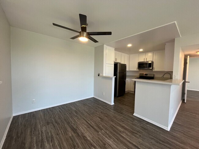 Interior Photo - 5235 Kester Ave