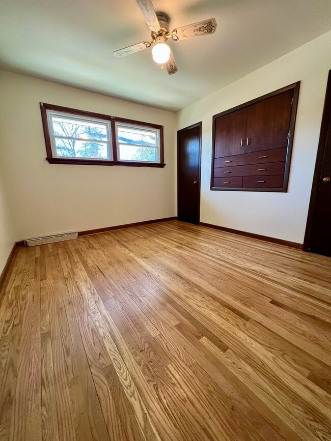 Building Photo - Stunning 4-Bedroom Single Family Home in Wyncote! Available NOW!