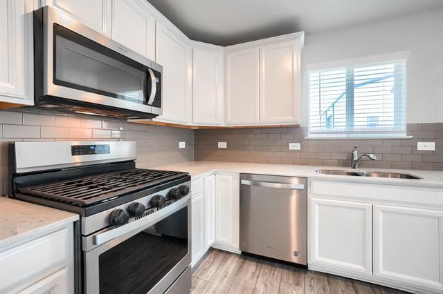 Building Photo - 5549 Cherokee Rose Dr