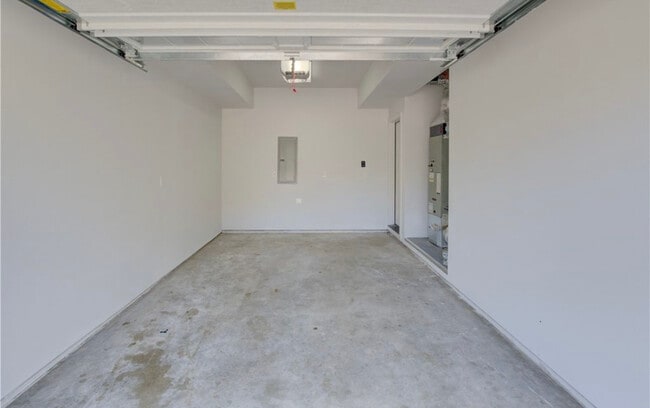 Building Photo - 908 Oregon Ave