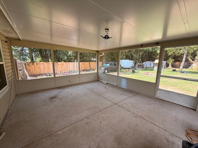Building Photo - 2209 Frontera St