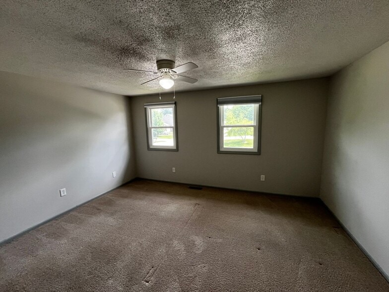 Building Photo - 3525 Redbird Trail