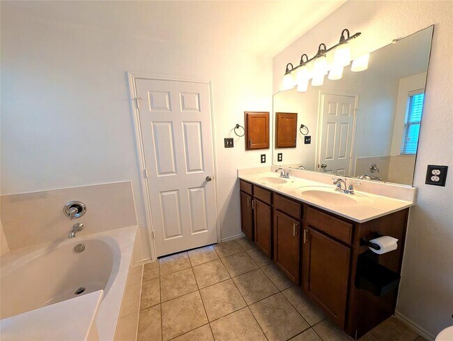 Building Photo - 5521 Adair Dr