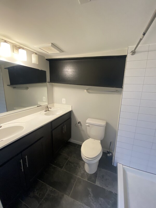 Building Photo - 1509 E Baltimore St