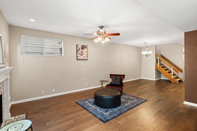 Building Photo - 1556 Prairie Grove Dr