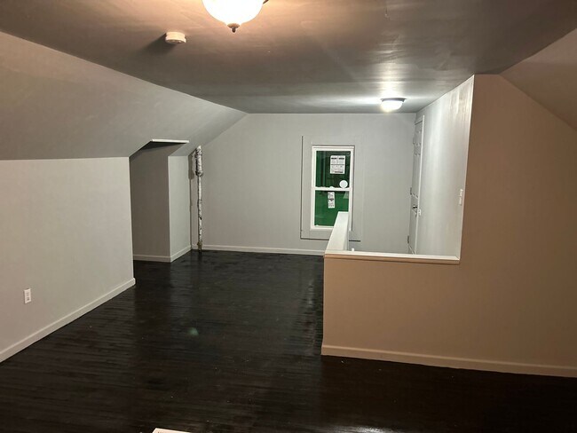 Building Photo - 7283 Minock St