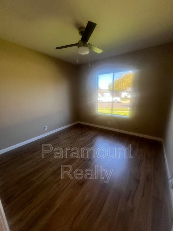 Building Photo - 7698 Redbud Ct