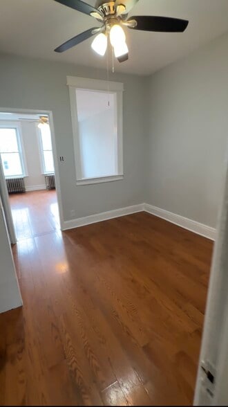 Room 4 - 6313 Eliot Ave