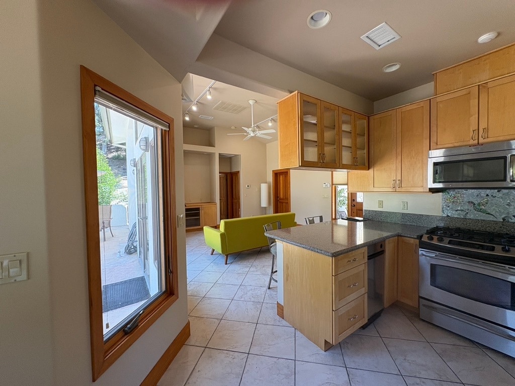 Building Photo - 340A Longhorn Ln