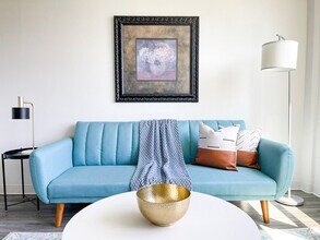 Building Photo - 2515 Burnet Ave