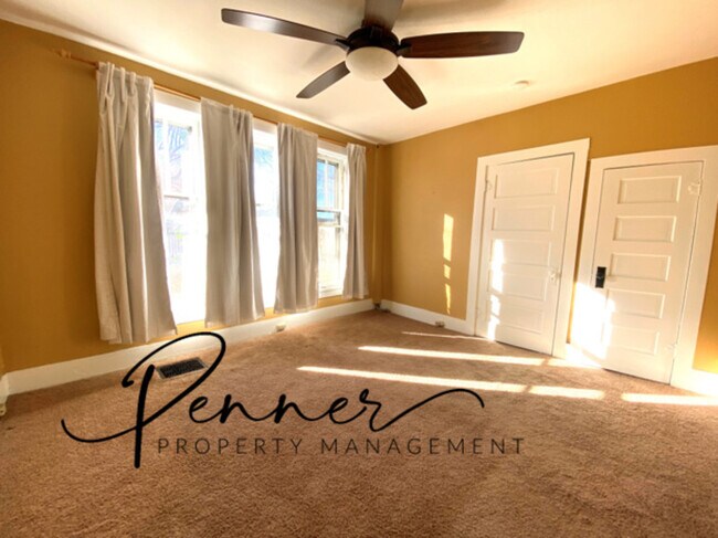 Building Photo - 127 E Kansas Ave