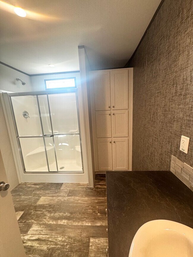 Building Photo - 3 Bedroom 2 Bathoom Ready to Rent in Odessa