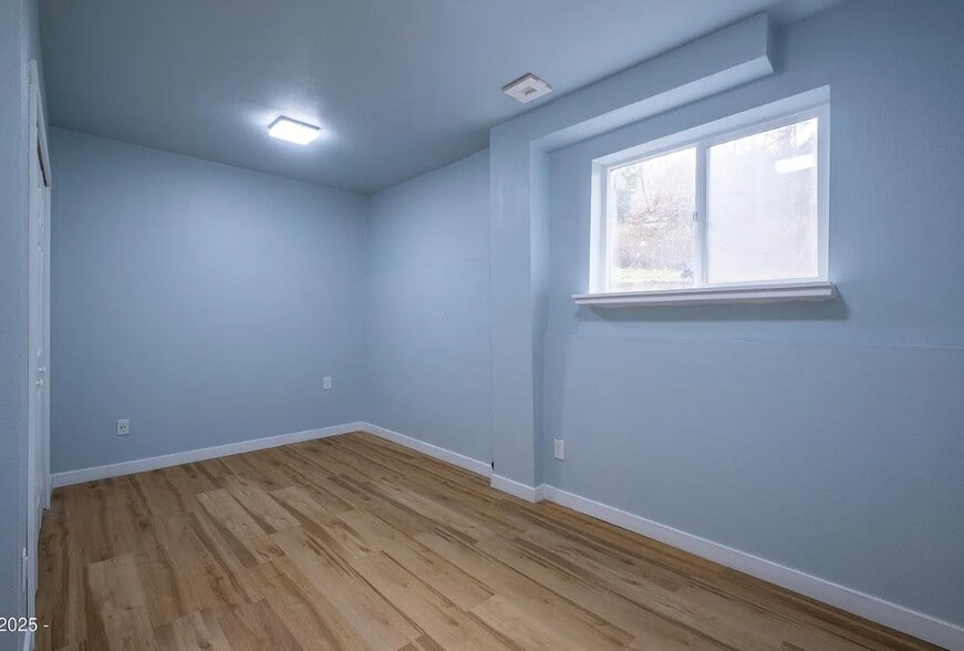 your bedroom - 432 N Yodel Ln