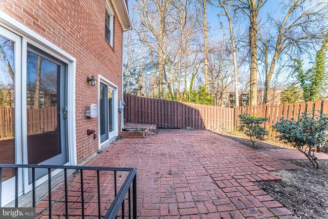 Building Photo - 3337 Contessa Ct