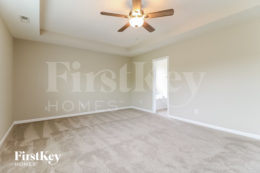 Building Photo - 6328 Bunker Hill Dr