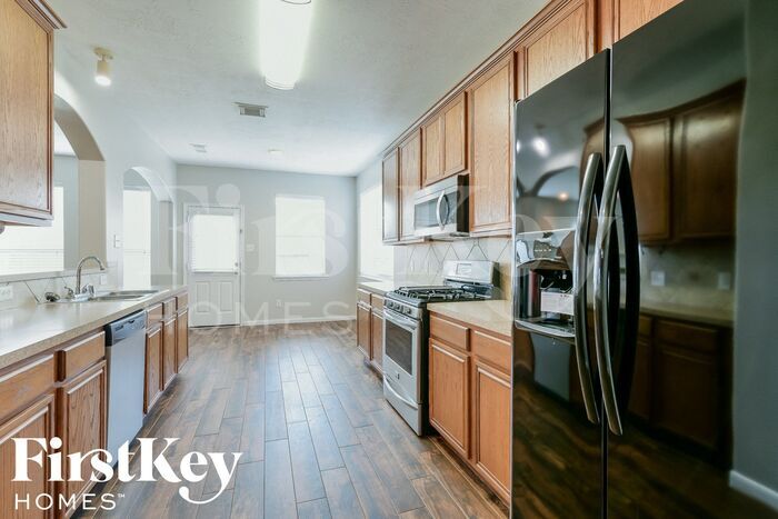 Building Photo - 12106 Piney Way Ct