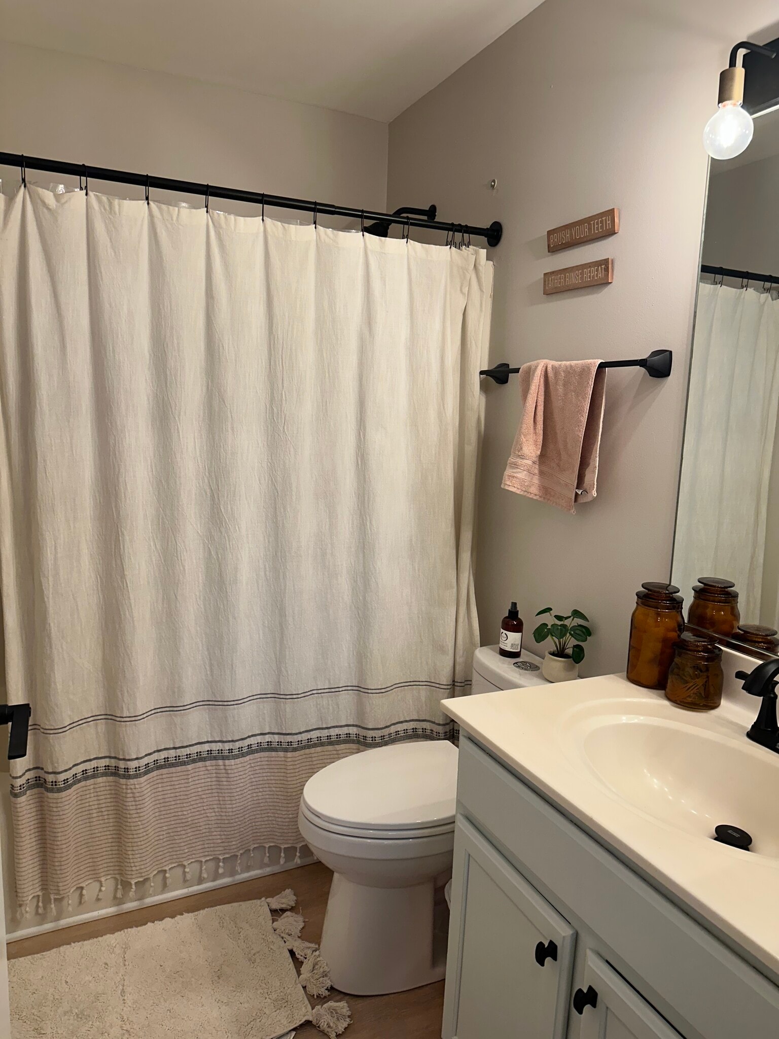 Building Photo - 102 Chancellor Ct