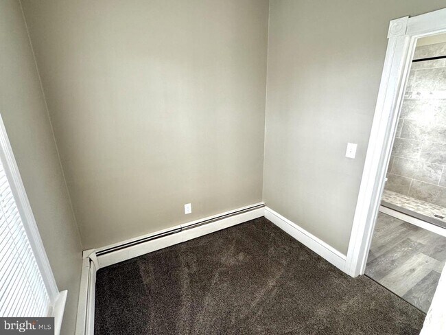 Building Photo - 14 W Penn Ave