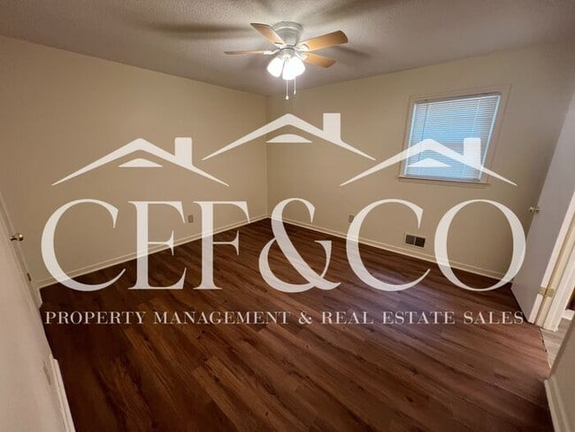 Building Photo - ? Beautifully Remodeled 3 Bedroom Home – S...