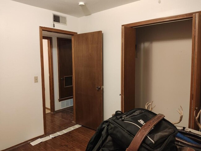 Building Photo - 71 Valleyview Rd