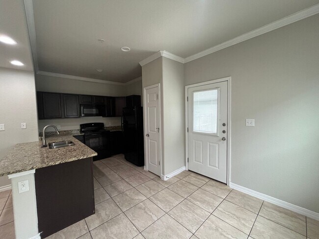 Building Photo - 16906 Dancing Ava