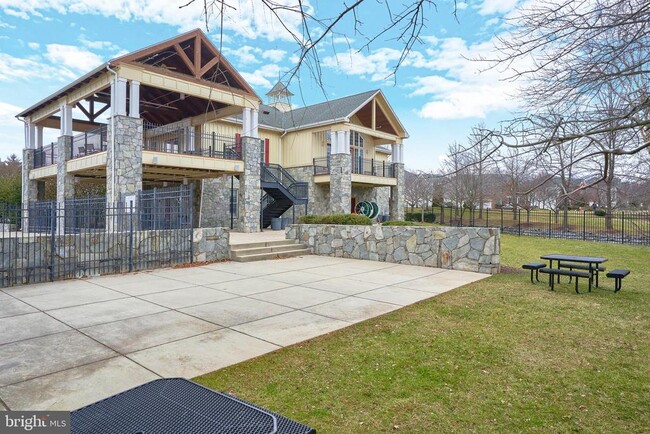 Building Photo - 22746 Oatlands Grove Pl
