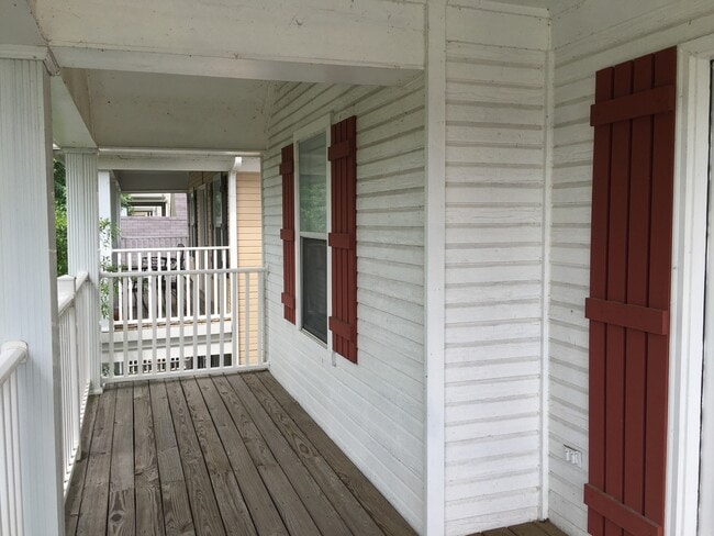 Building Photo - RARE HUGE fenced yard. Pets are allowed.