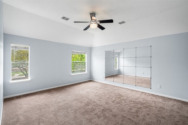 Building Photo - 2623 Pine Shadows Dr