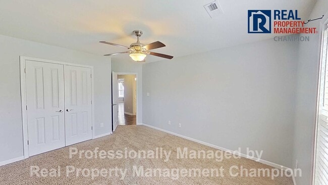 Building Photo - Perfect 3 BD 2 BA Home Just Minutes from MCAS Cherry Point