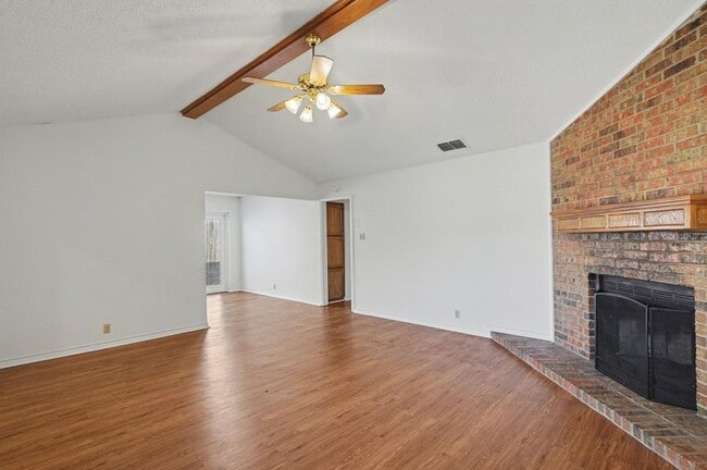 Building Photo - 1507 Lindsey Ln